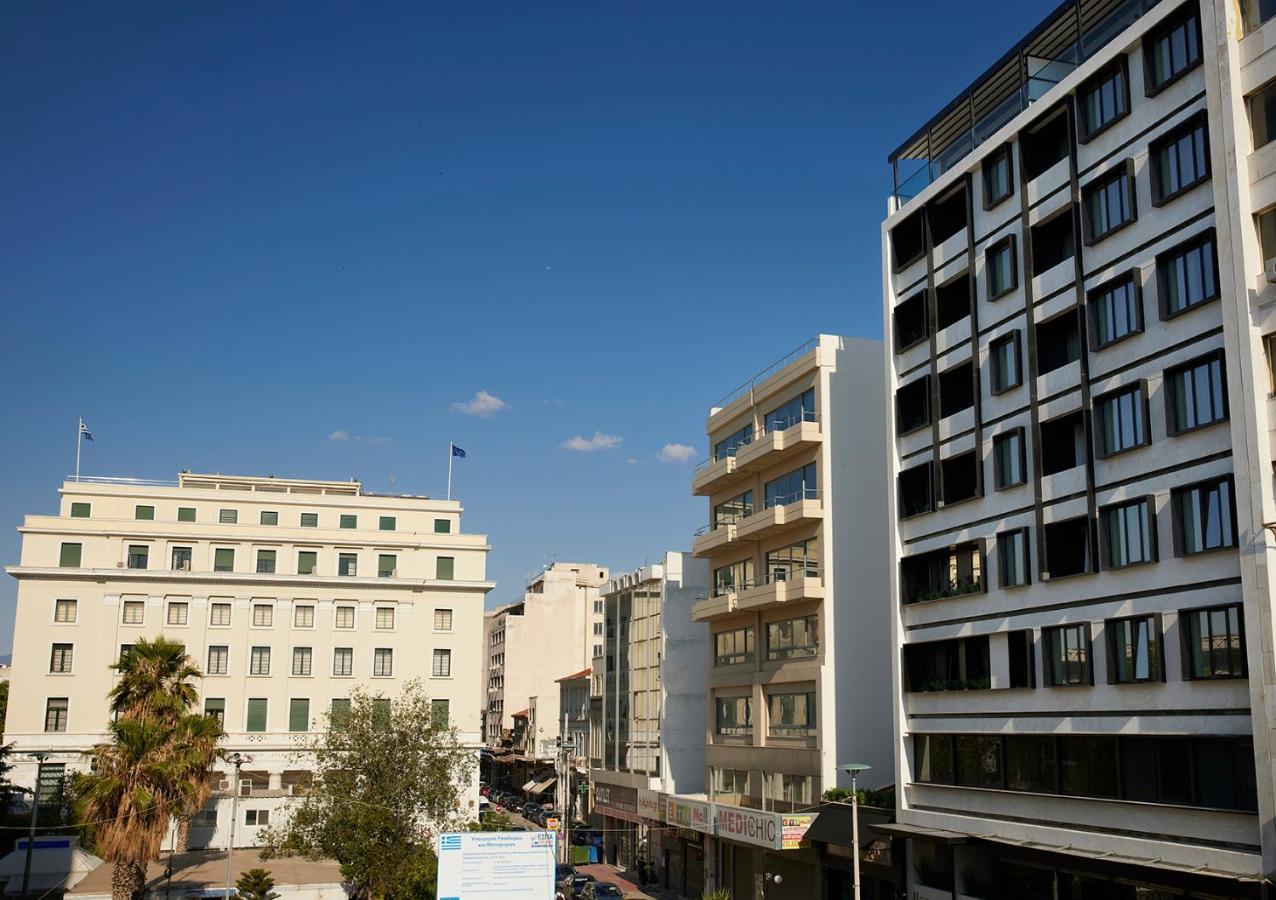 The Port Square Hotel Pireus Exteriör bild